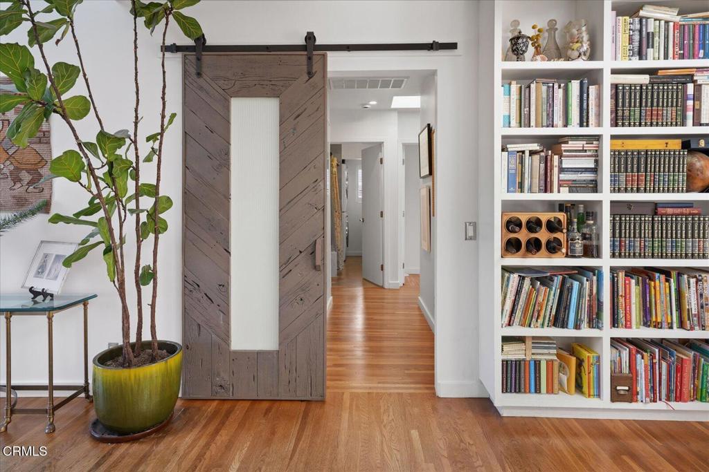 2627 Range Road Los Angeles, CA 90065 - Photo 15 of 50 40-Hall