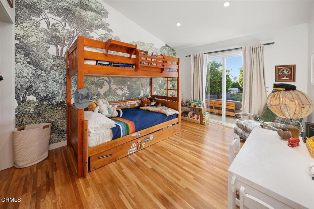 2627 Range Road Los Angeles, CA 90065 - Photo 20 of 50 48-Bedroom