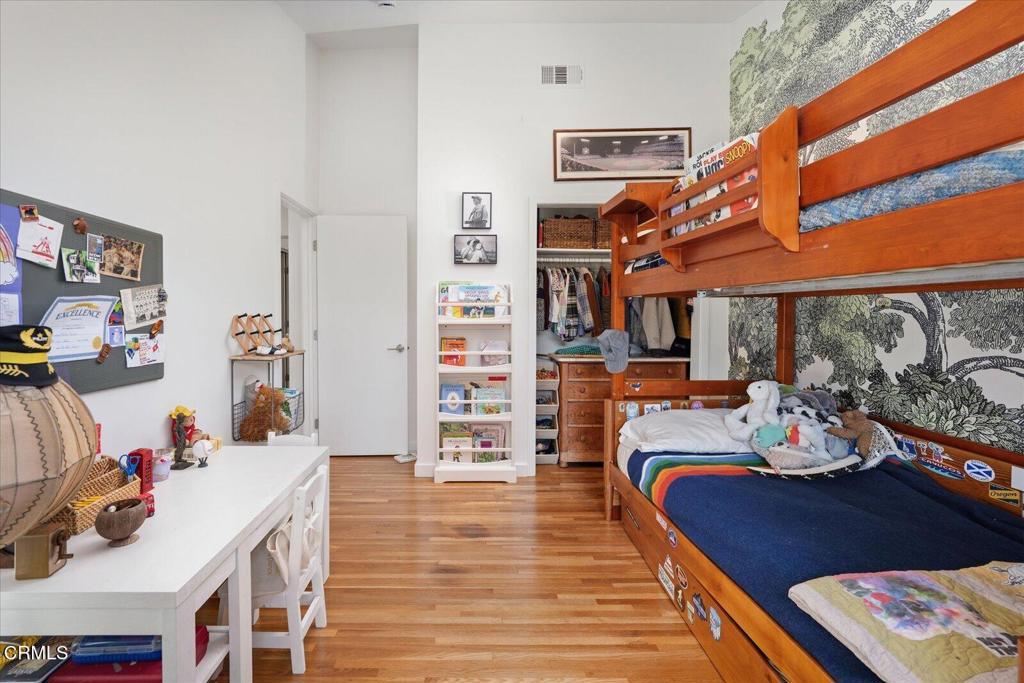 2627 Range Road Los Angeles, CA 90065 - Photo 21 of 50 49-Bedroom