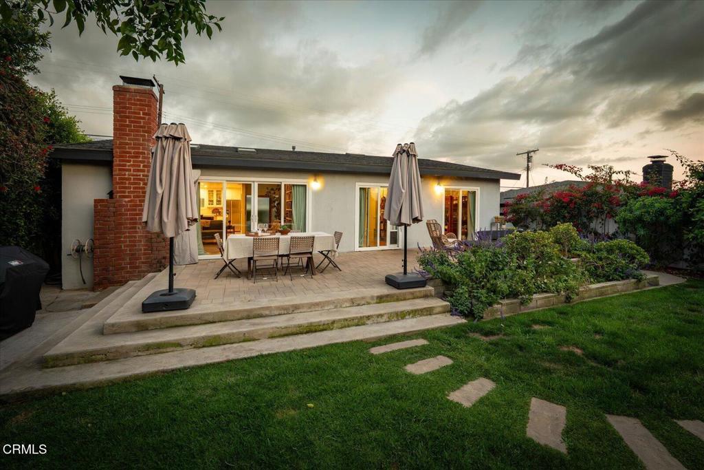 2627 Range Road Los Angeles, CA 90065 - Photo 41 of 50 37-Back Yard at Twilight