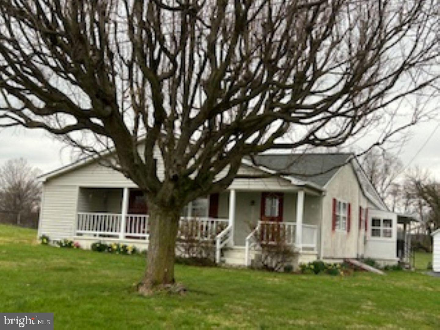 2091 Old Chapel Road Boyce, VA 22620 - Photo 2 of 28 Front of house