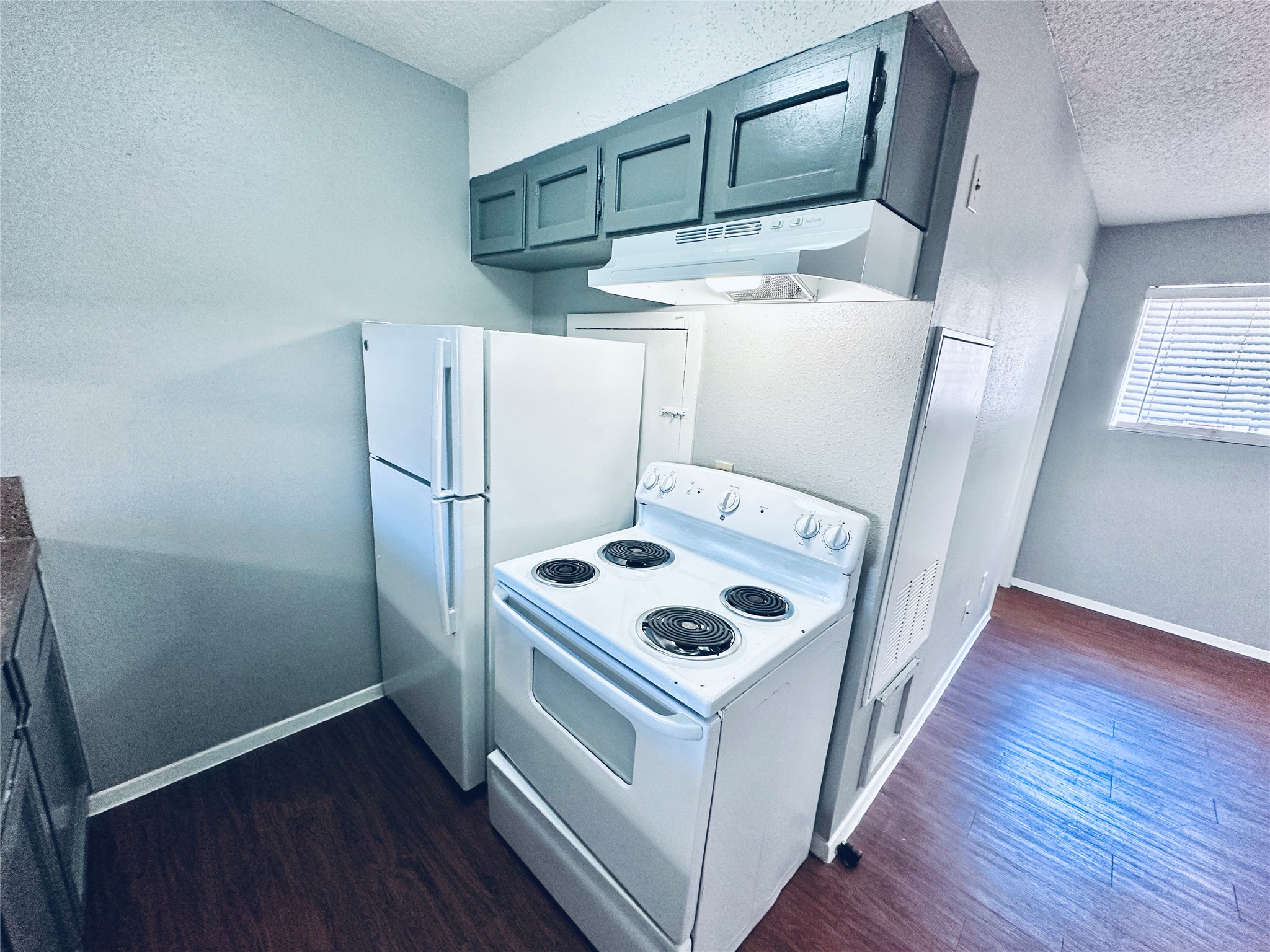 3702 South 2nd Street, Unit 107 Austin, TX 78704 - Photo 3 of 12 a utility room with dryer and washer