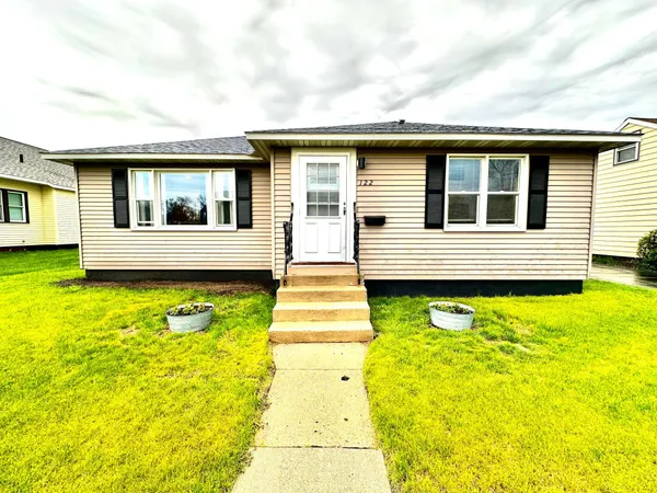 $249,000 | 122 Sinclair Lewis Avenue, Sauk Centre, MN 56378