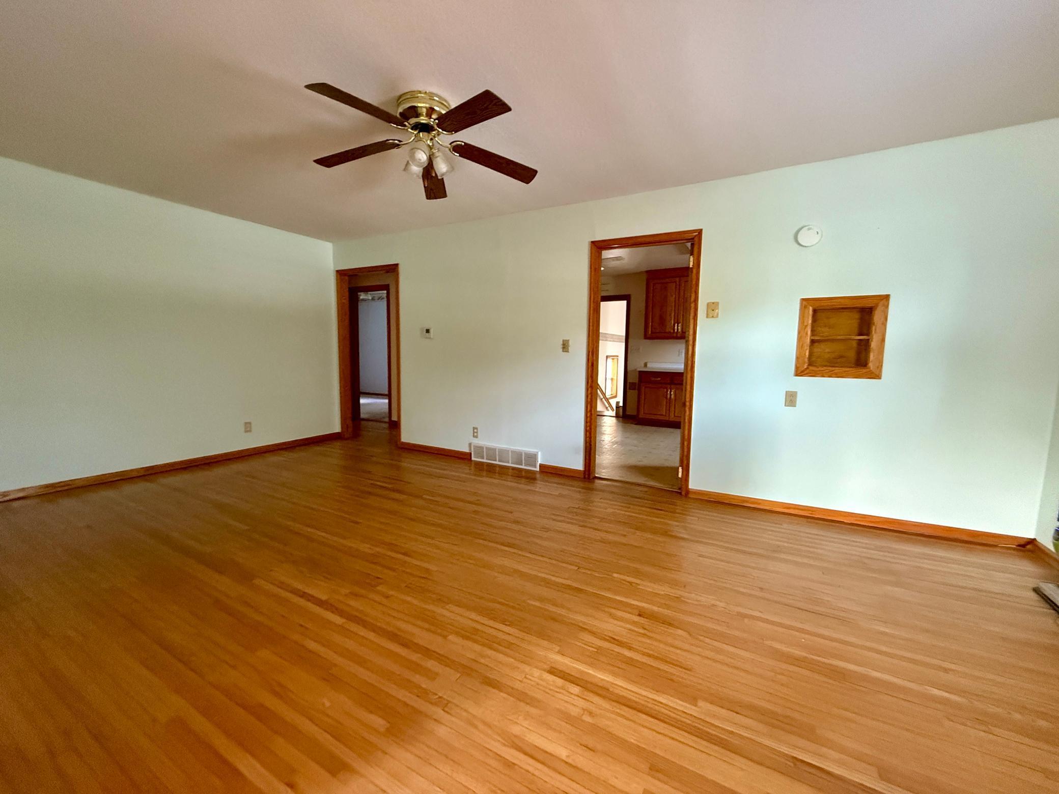 3415 County 16 Road Southeast Rochester, MN 55904 - Photo 7 of 31 Gallery Image 7