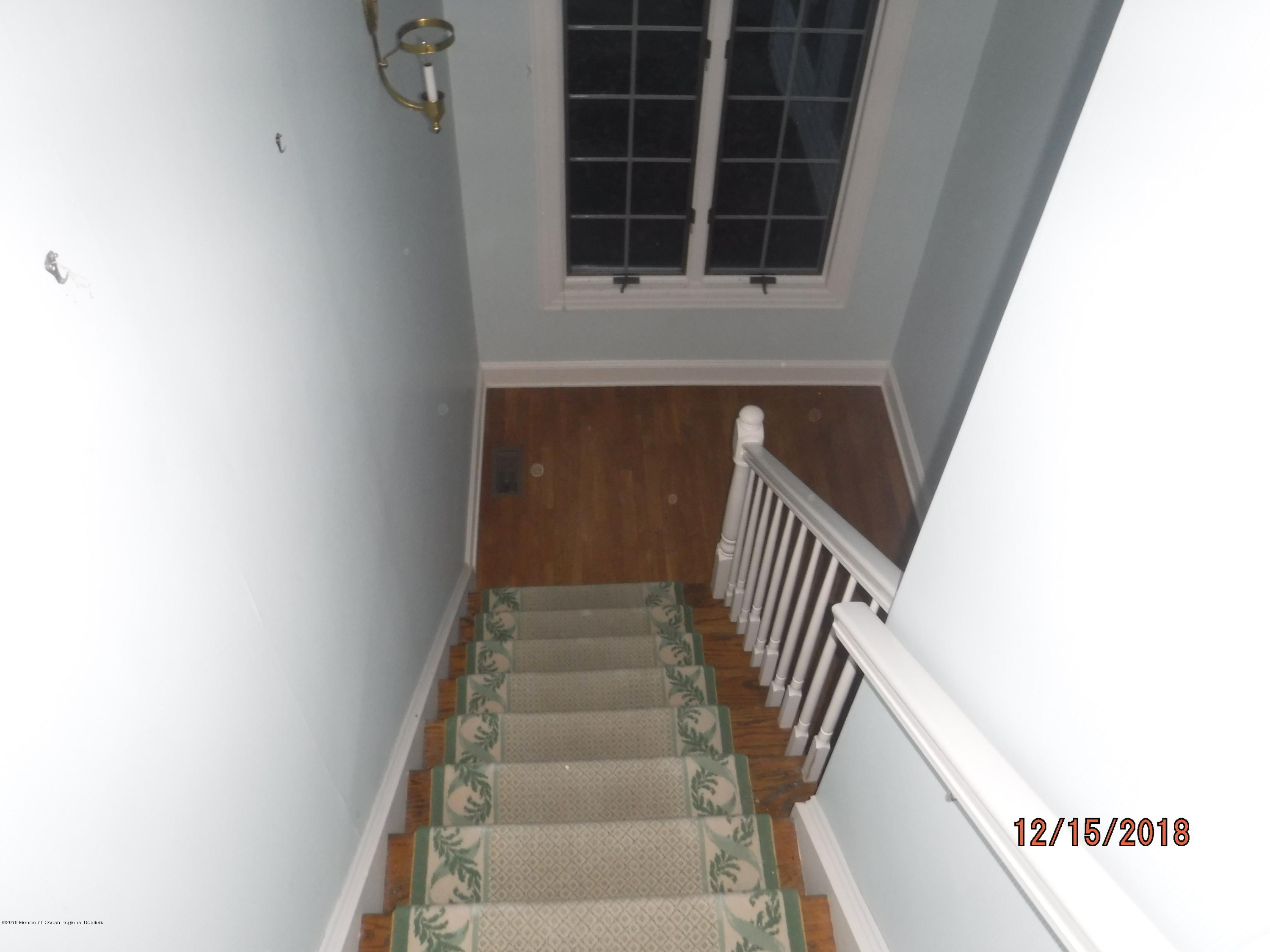 23 Paddock Lane Colts Neck, NJ 07722 - Photo 29 of 64 staircase
