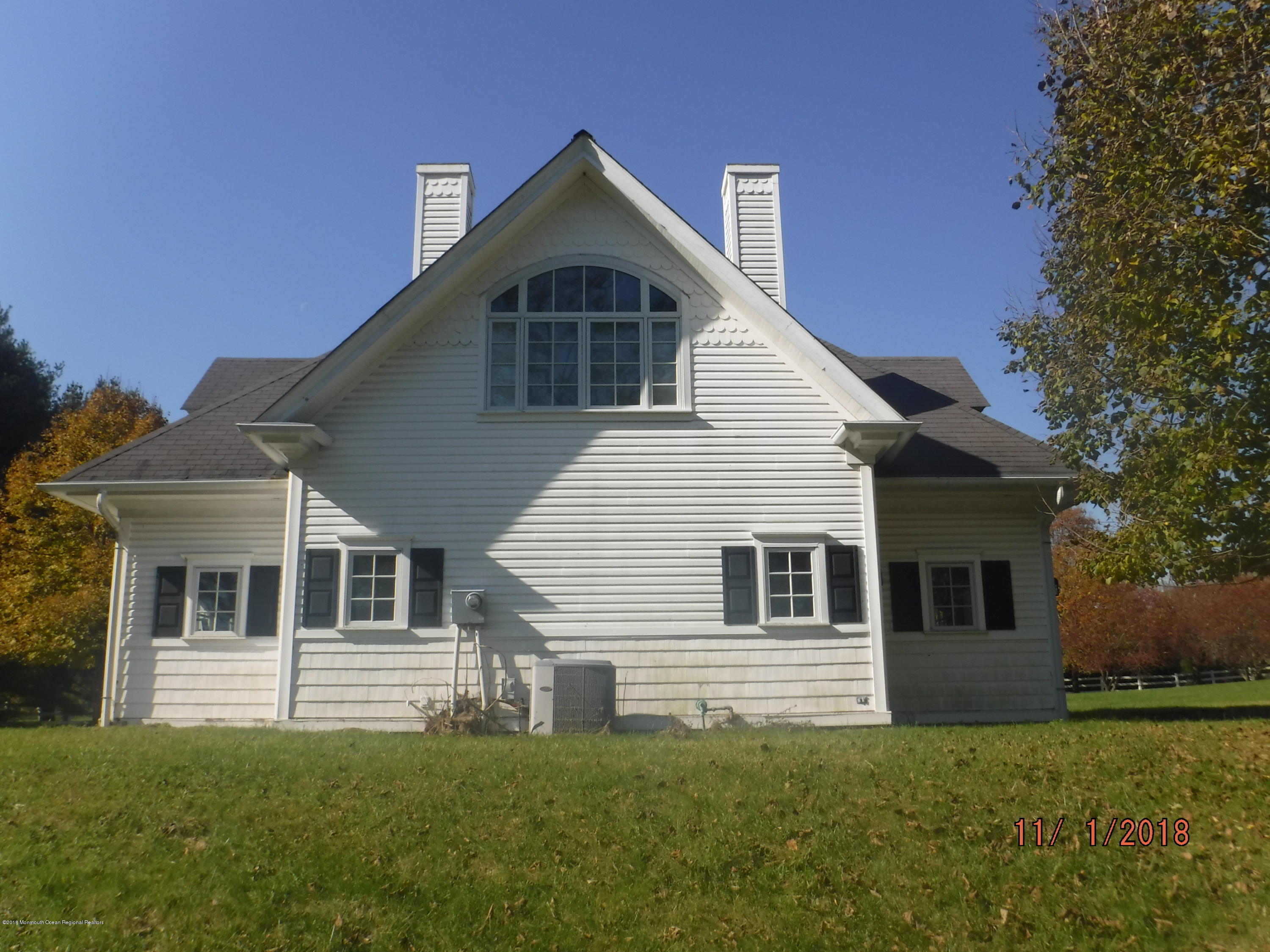 23 Paddock Lane Colts Neck, NJ 07722 - Photo 5 of 64 Carriage house view 2