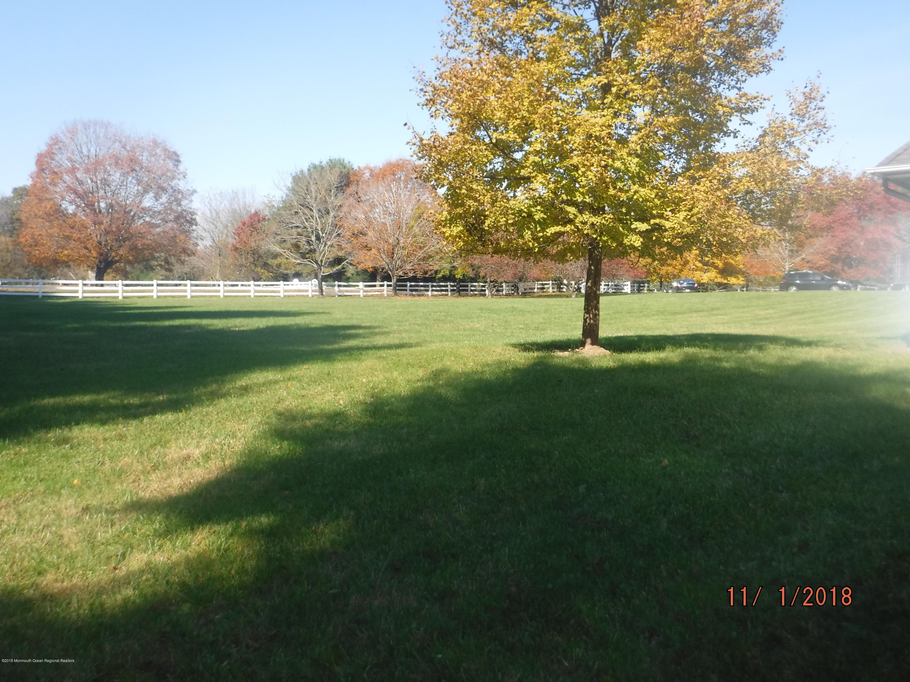 23 Paddock Lane Colts Neck, NJ 07722 - Photo 7 of 64 yard