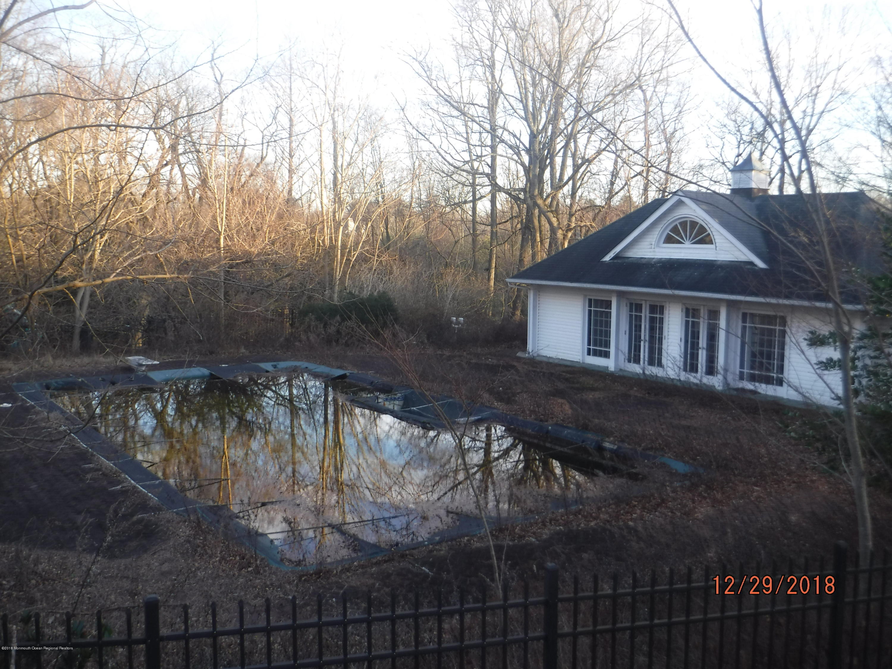 23 Paddock Lane Colts Neck, NJ 07722 - Photo 10 of 64 Pool and pool house