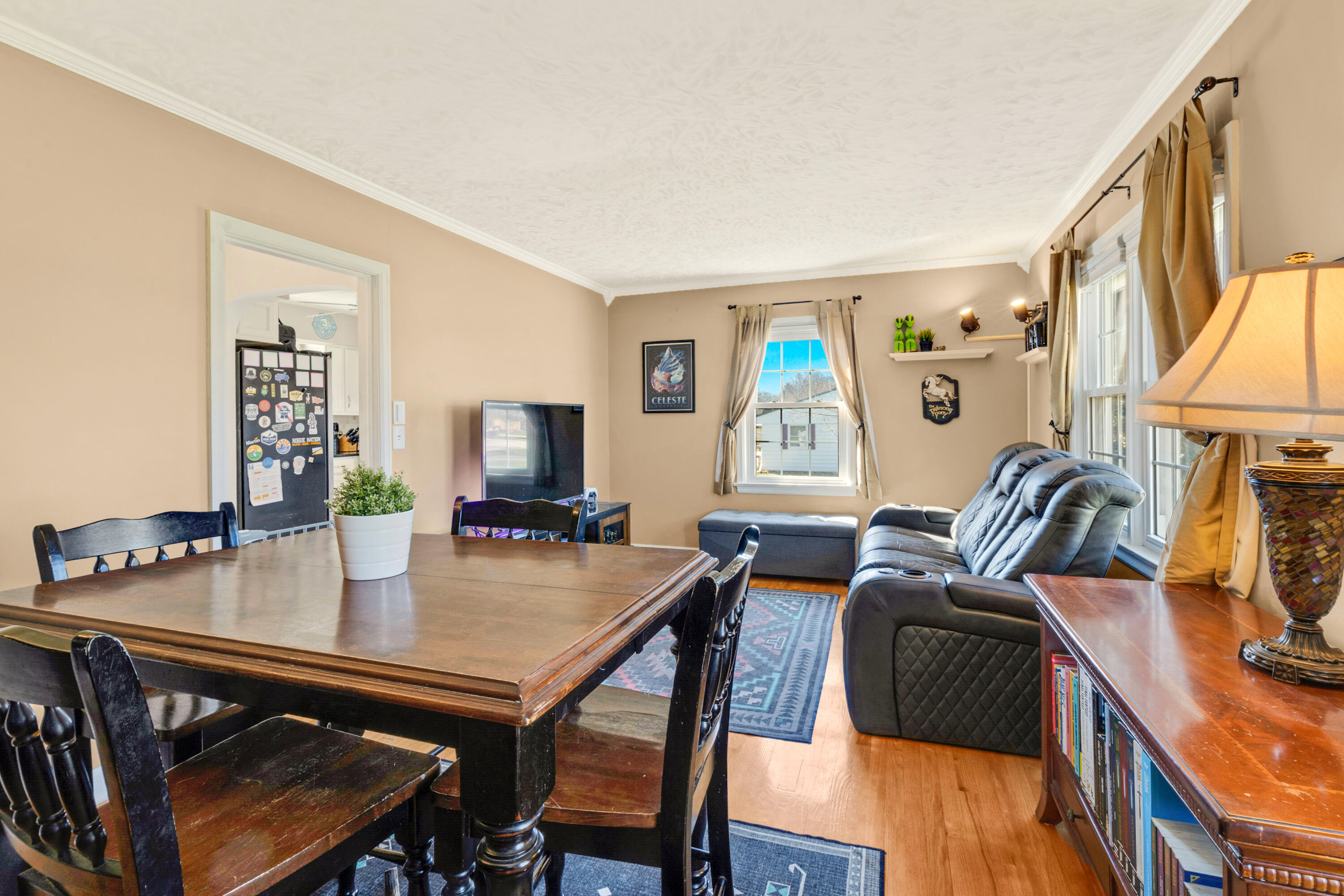 8550 North Regent Road Fox Point, WI 53217 - Photo 6 of 24 Hallway entrance to left