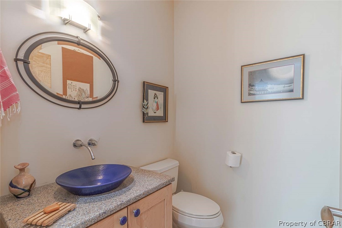 364 Captains Way Reedville, VA 22539 - Photo 39 of 50 Powder Room off the Living Room