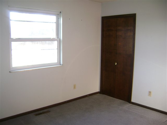2245 Wadhams Road St. Clair, MI 48079 - Photo 8 of 18 31082223-7.JPG