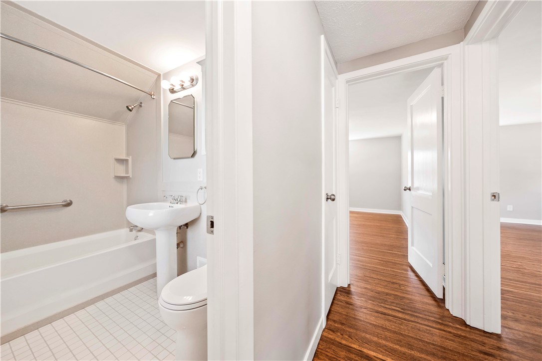 118 Queensboro Road Irondequoit, NY 14609 - Photo 20 of 40 Full bath on 2nd floor stair landing leads to 3 be
