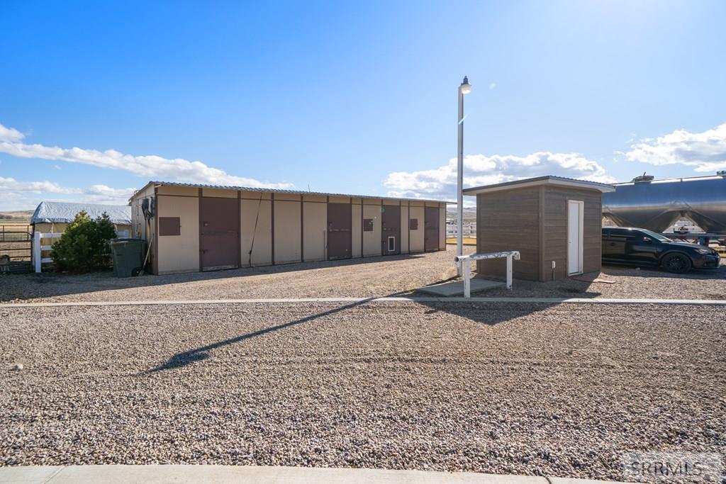 52 South Msn Road Pocatello, ID 83202 - Photo 5 of 54