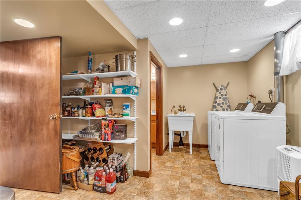 2507 Clayton Road Beaver Falls, PA 15010 - Photo 23 of 29 Gallery Image 23
