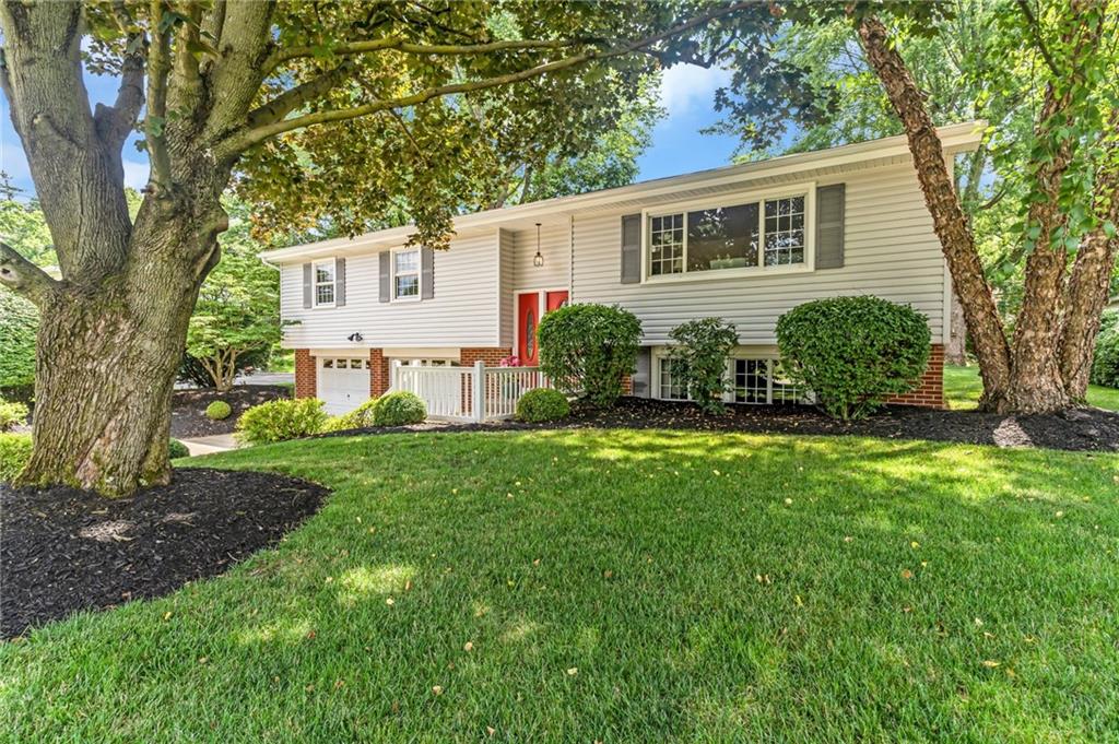2507 Clayton Road Beaver Falls, PA 15010 - Photo 3 of 29 Gallery Image 3