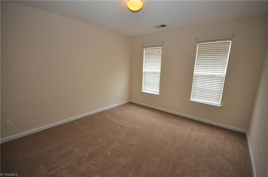 791 Pecan Ridge Circle Kernersville, NC 27284 - Photo 14 of 28 Bedroom 1