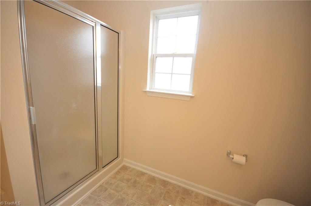 791 Pecan Ridge Circle Kernersville, NC 27284 - Photo 20 of 28 Master bath with separate shower