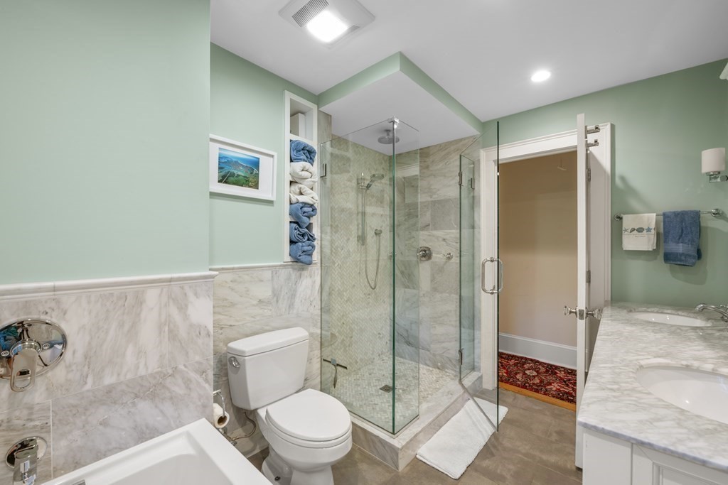 8 Littles Point Lane Swampscott, MA 01907 - Photo 32 of 41 Gallery Image 32