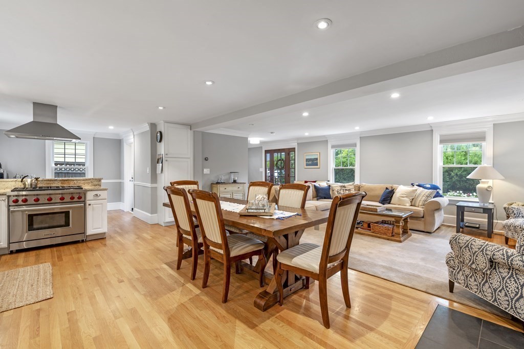 8 Littles Point Lane Swampscott, MA 01907 - Photo 8 of 41 Gallery Image 8