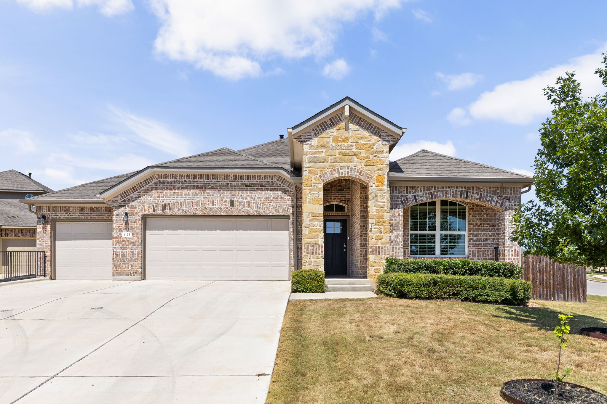 4125 Buffalo Ford Road Georgetown, TX 78628 - Photo 3 of 40 Gallery Image 3