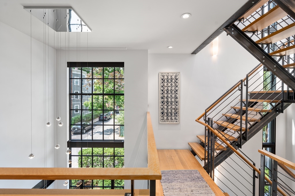 20 Madison Street Cambridge, MA 02138 - Photo 11 of 37 a view of an entryway