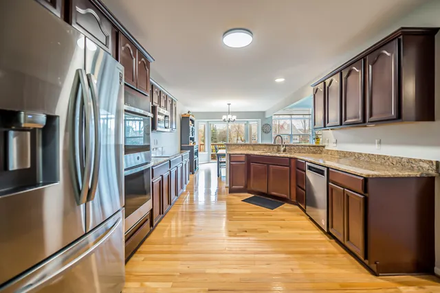 $499,900 | 49433 North Glacier, Northville, MI 48168