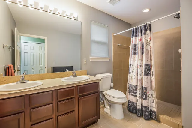 $499,900 | 49433 North Glacier, Northville, MI 48168