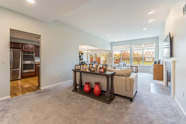 $499,900 | 49433 North Glacier, Northville, MI 48168