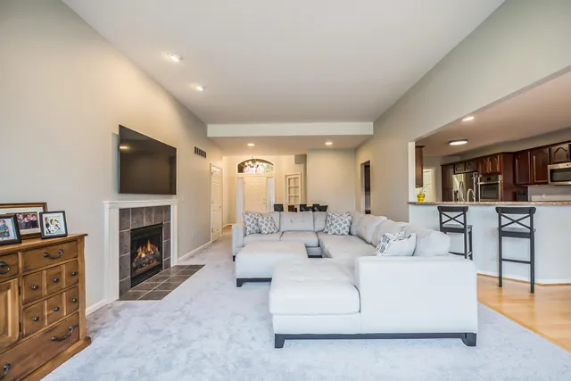 $499,900 | 49433 North Glacier, Northville, MI 48168