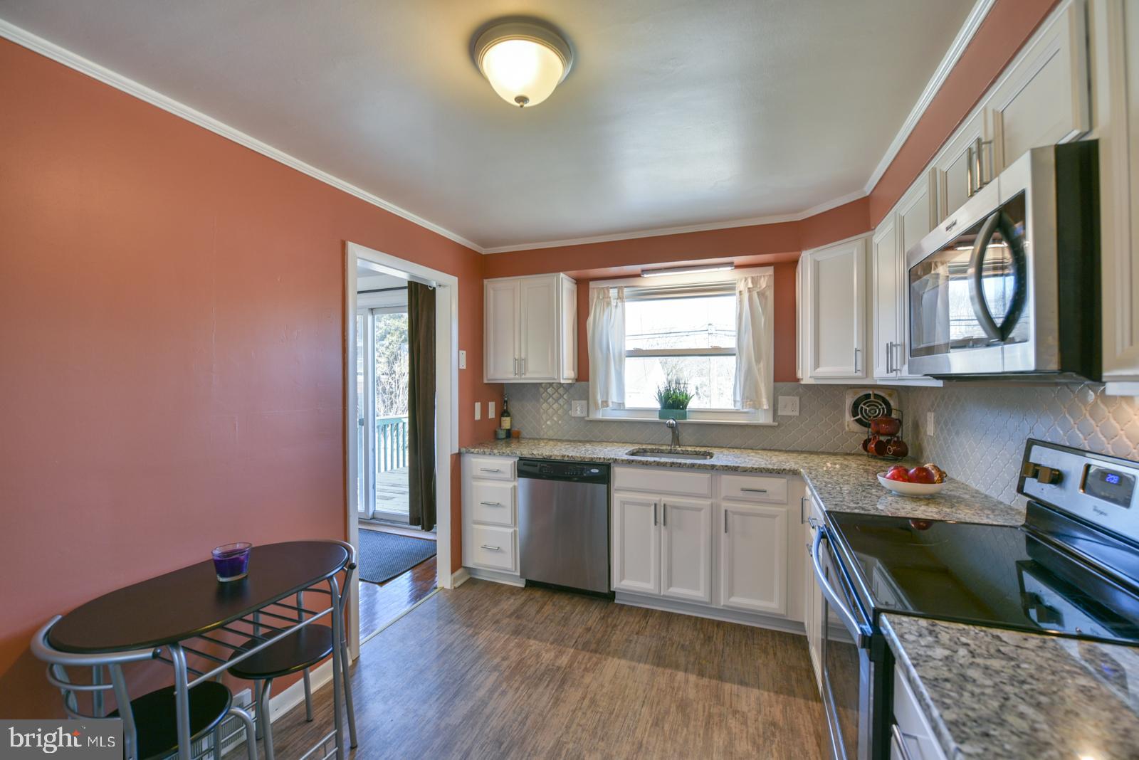 319 Gleaves Road Springfield, PA 19064 - Photo 7 of 22