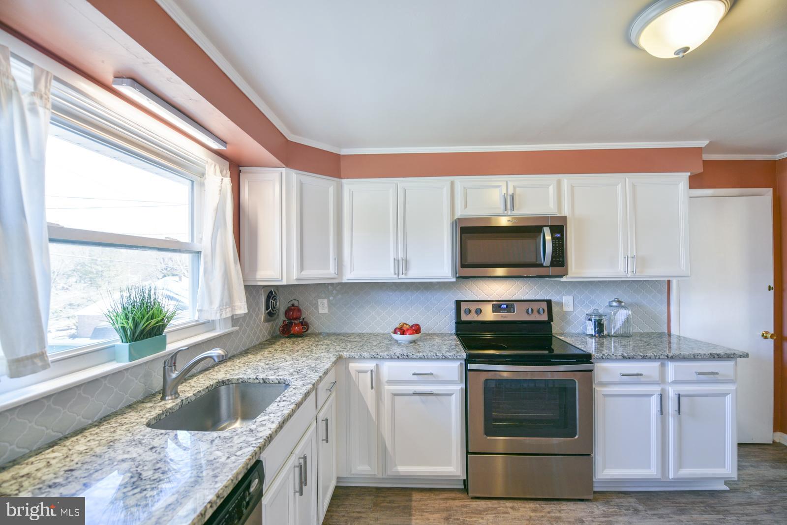 319 Gleaves Road Springfield, PA 19064 - Photo 10 of 22