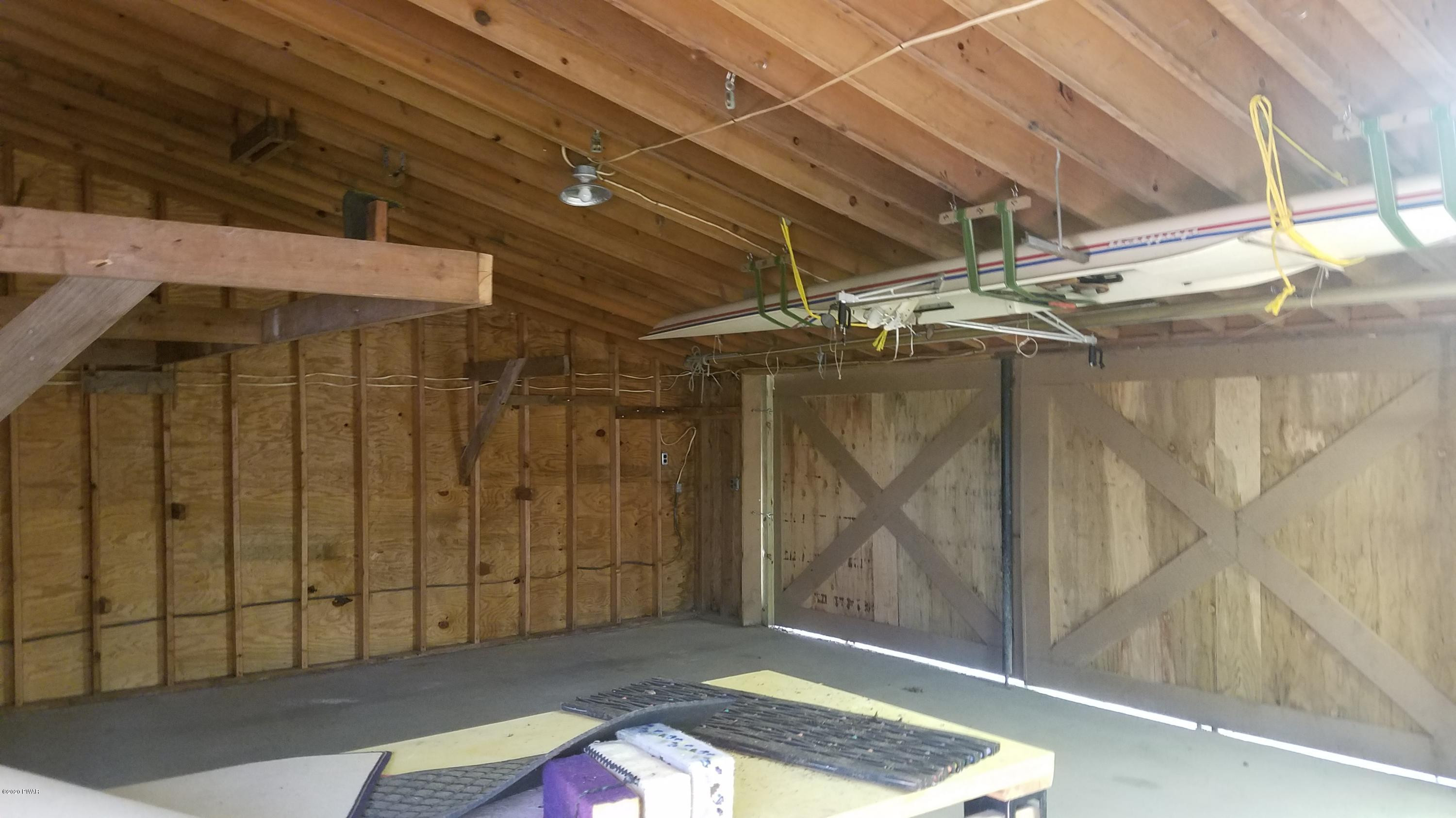 171 South Fairview Road Tafton, PA 18464 - Photo 9 of 41 Garage