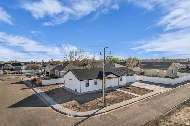 520 East 450th Street North Delta, UT 84624 - Photo 3 of 48 Aerial perspective of suburban area