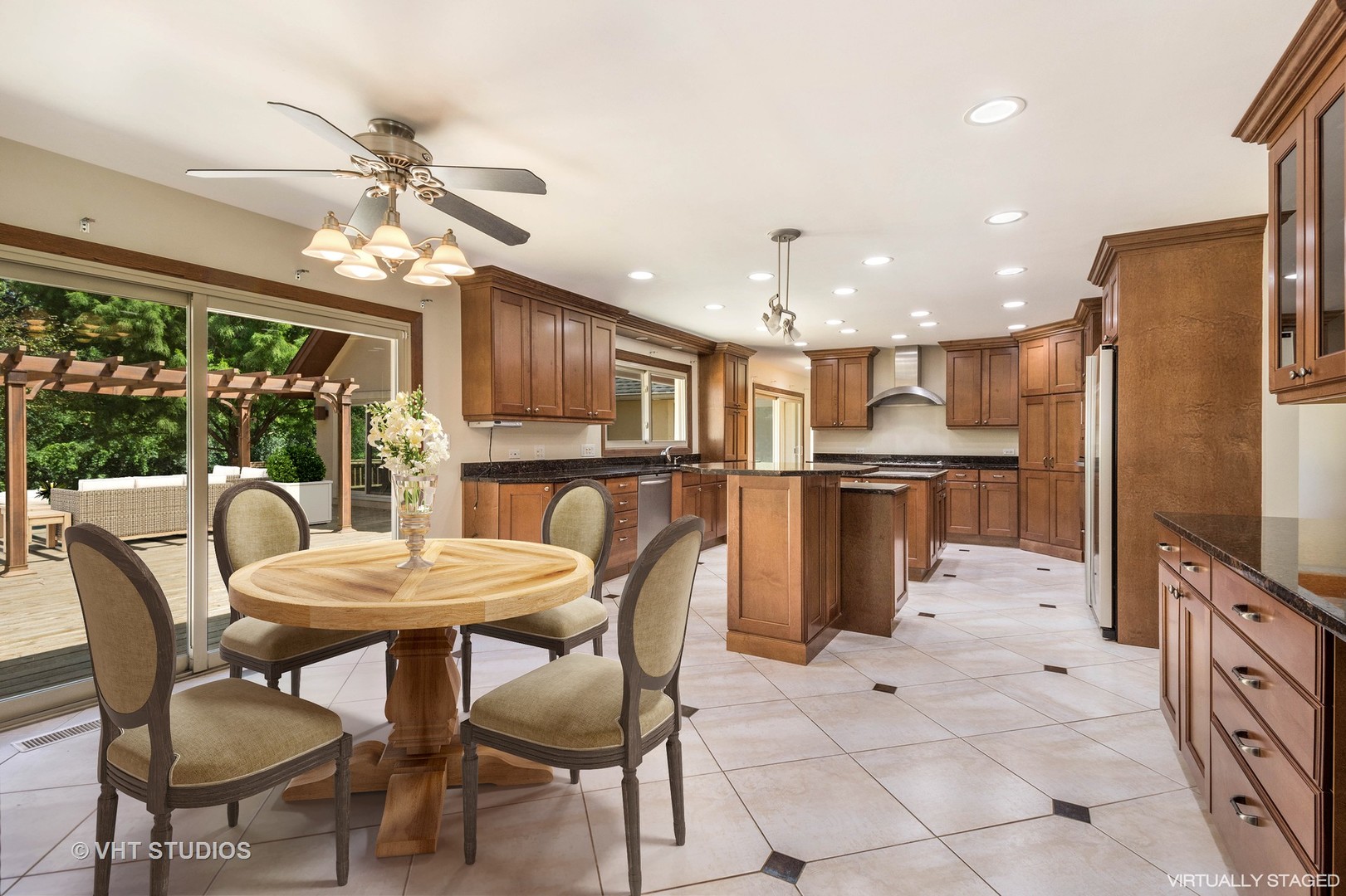 2185 Inverray Road Inverness, IL 60067 - Photo 4 of 14