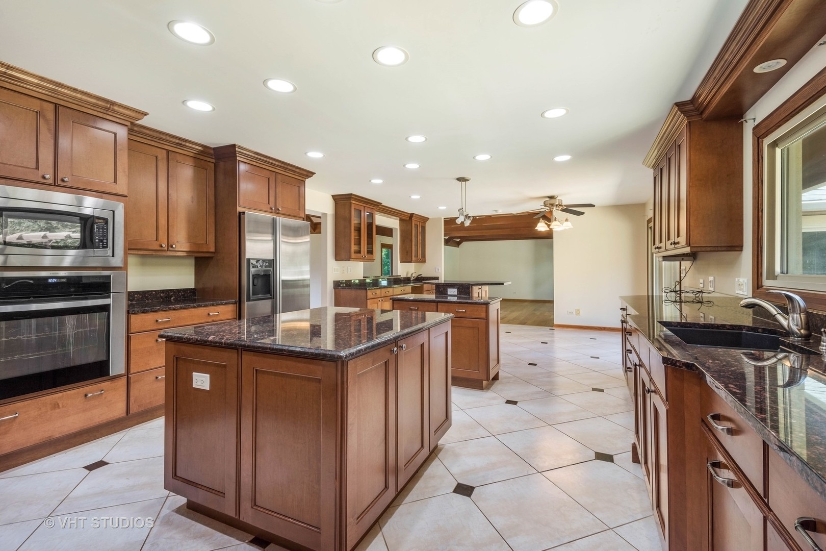 2185 Inverray Road Inverness, IL 60067 - Photo 6 of 14