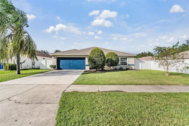 $2,700 | 106 Winston Manor Circle, Seffner, FL 33584