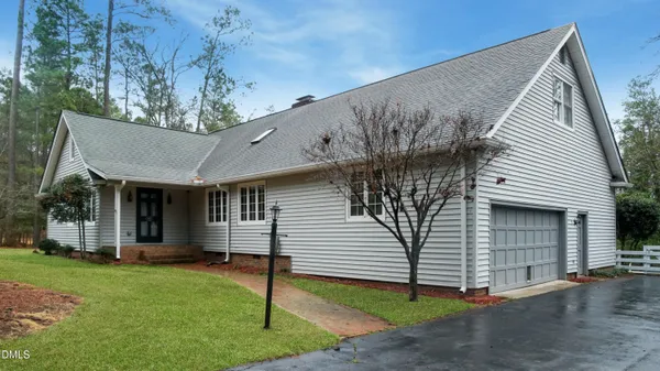 $685,000 | 2215 Southern Road, Sanford, NC 27330