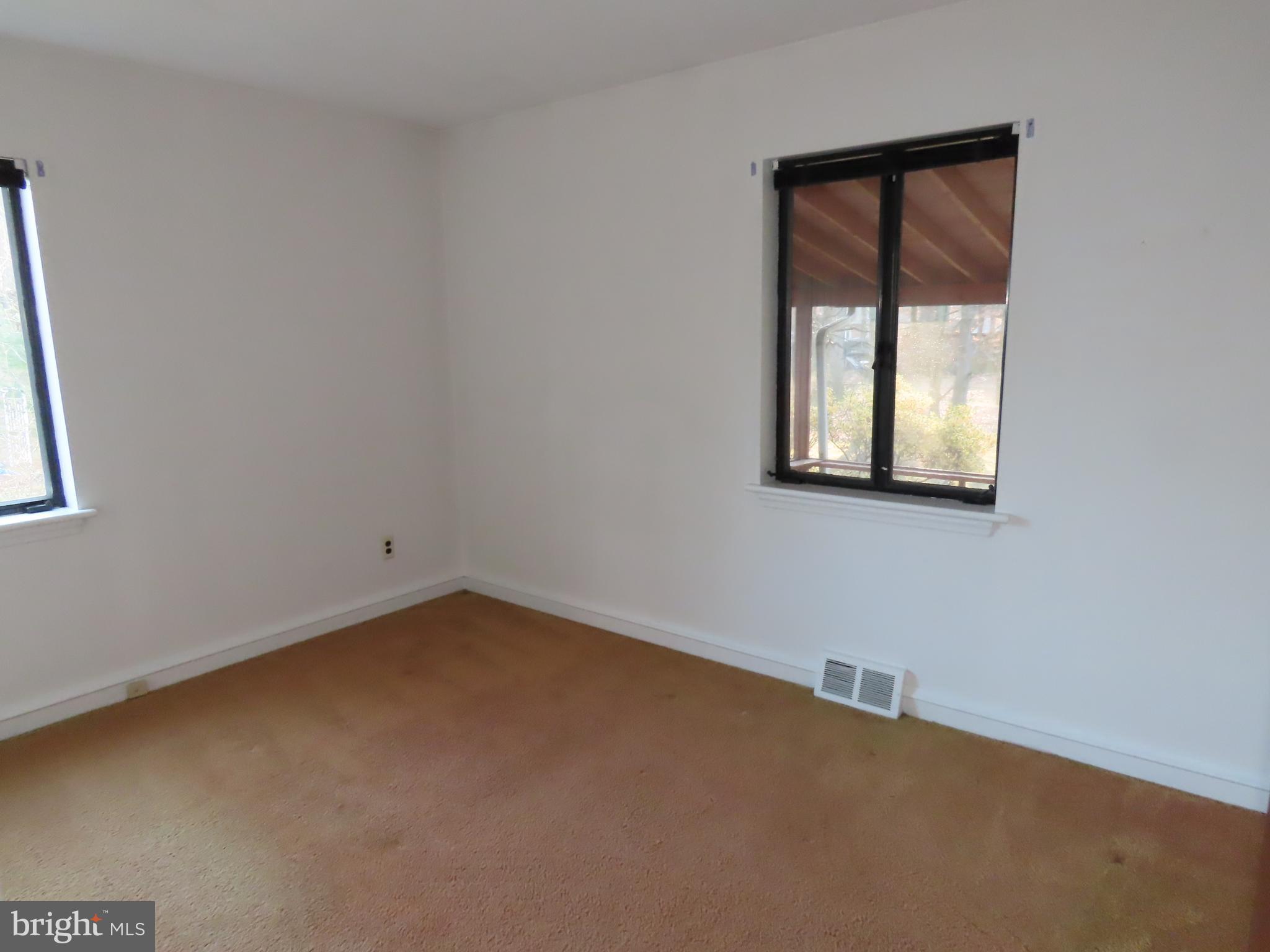 2011 Marsh Road Wilmington, DE 19810 - Photo 10 of 18 Bedroom 2 (1st floor)