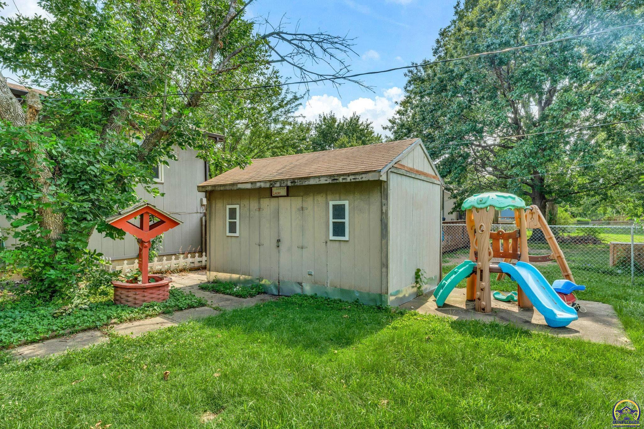 5964 Southwest 23rd Terrace Topeka, KS 66614 - Photo 34 of 43