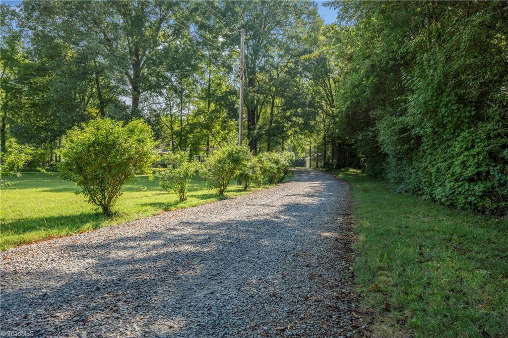 842 Farmington Road Mocksville, NC 27028 - Photo 3 of 50 Gallery Image 3