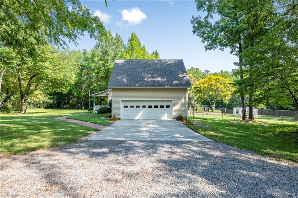 842 Farmington Road Mocksville, NC 27028 - Photo 21 of 50 Gallery Image 21