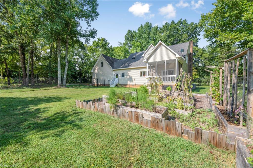 842 Farmington Road Mocksville, NC 27028 - Photo 41 of 50 Gallery Image 41