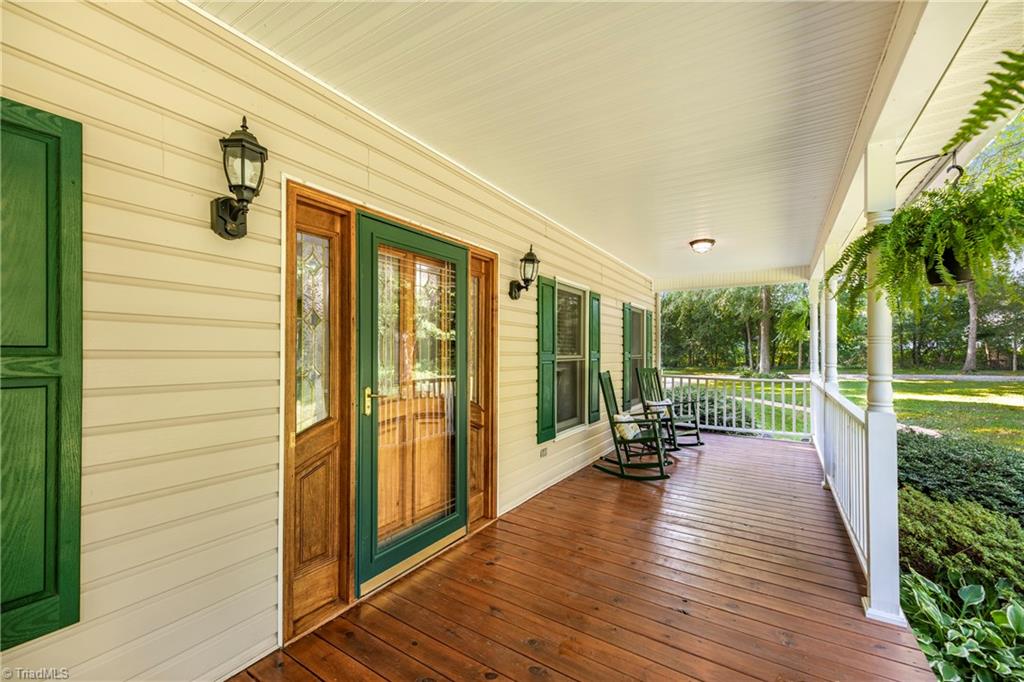 842 Farmington Road Mocksville, NC 27028 - Photo 7 of 50 Gallery Image 7