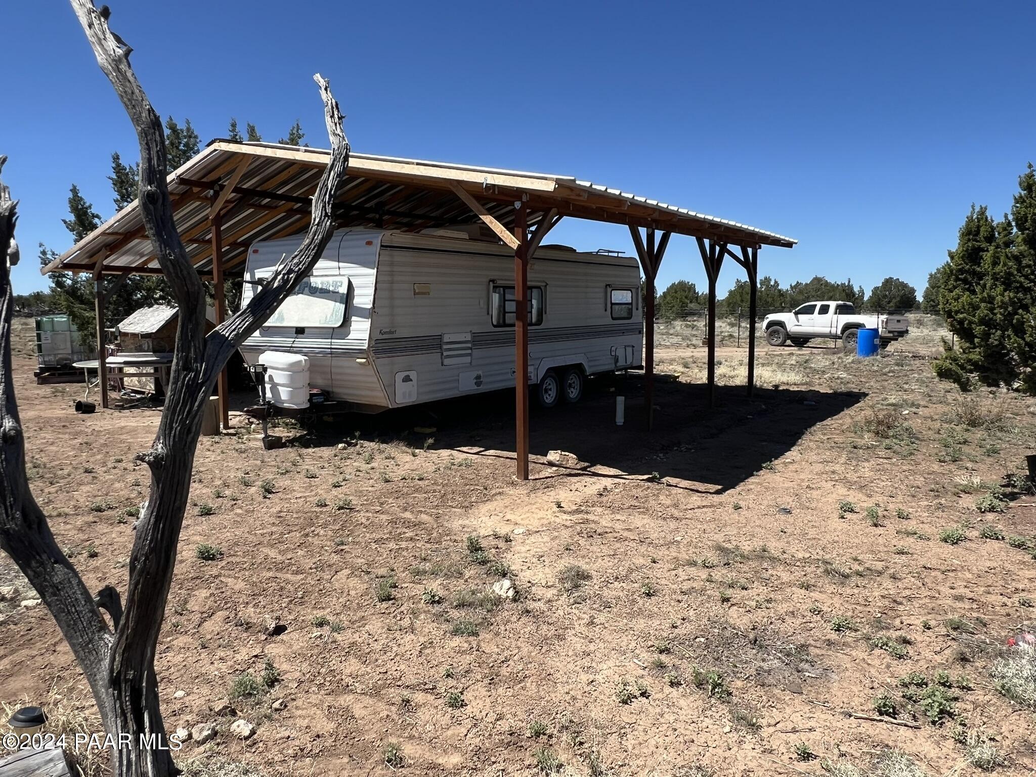 228 Flying Wrench Road Ash Fork, AZ 86320 - Photo 7 of 16 a view of roof deck