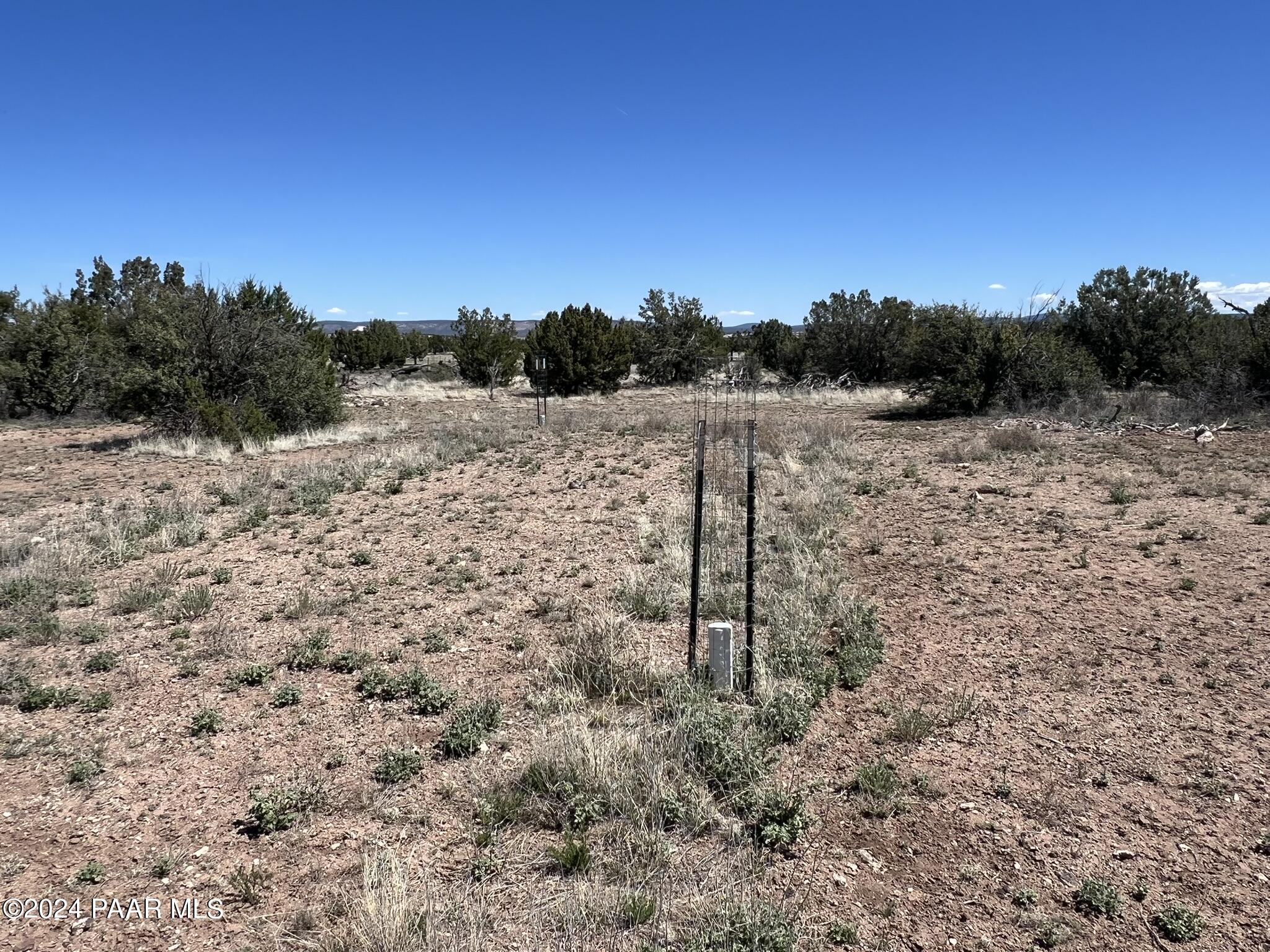 228 Flying Wrench Road Ash Fork, AZ 86320 - Photo 8 of 16 a view of a outdoor space