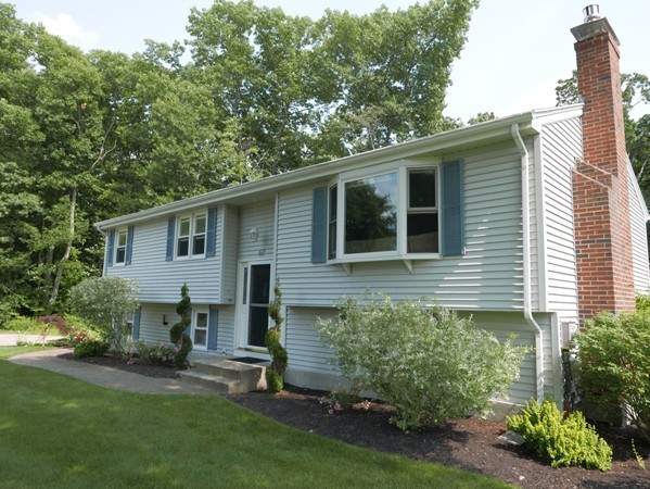67 Woodhaven Road Holden, MA 01520 - Photo 1 of 29 Gallery Image 1