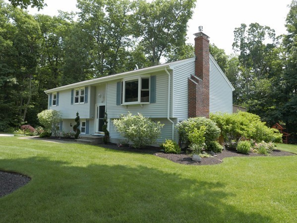 67 Woodhaven Road Holden, MA 01520 - Photo 3 of 29 Gallery Image 3