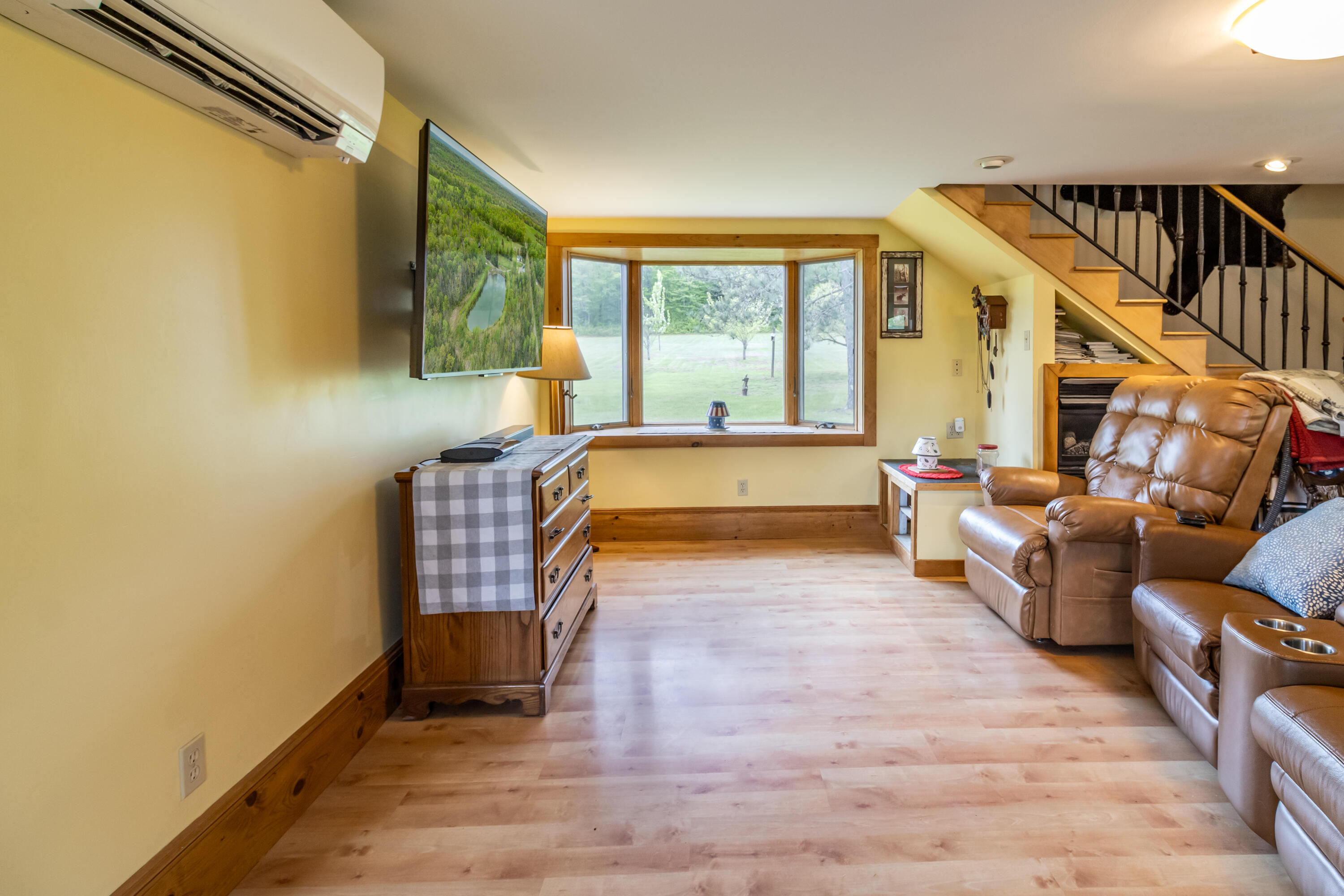 303 Williams Road Bradford, ME 04410 - Photo 13 of 79 303 Williams Road Interiors-14