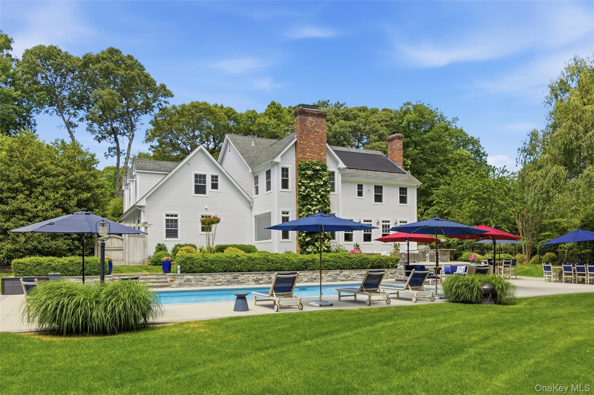 77 Mud Road Setauket, NY 11733 - Photo 37 of 46