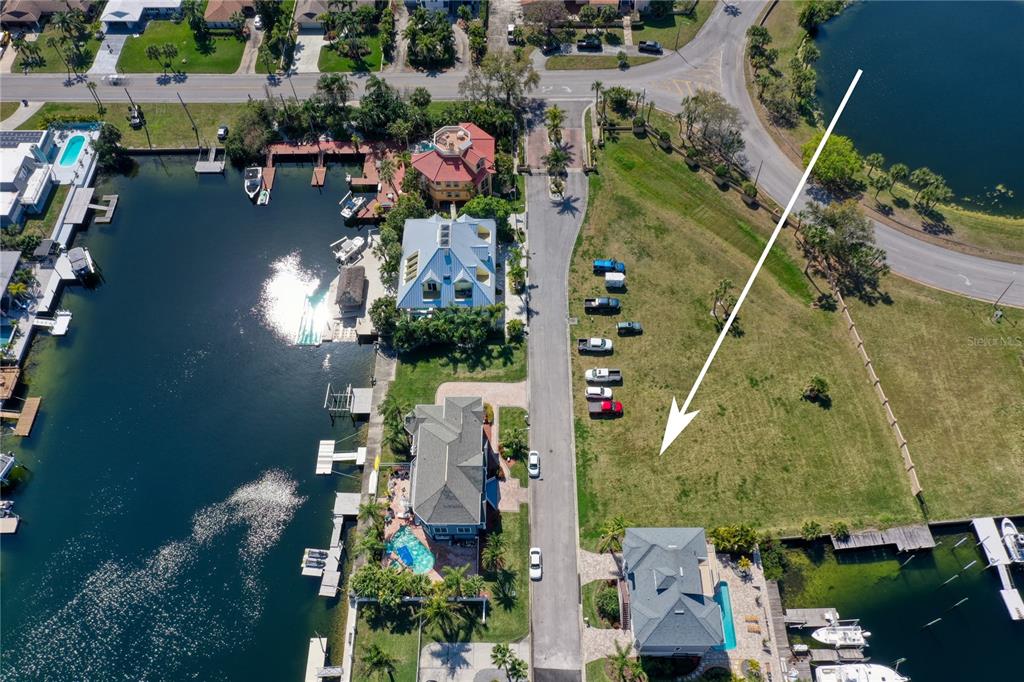 12 Captains Court New Port Richey, FL 34652 - Photo 1 of 1 Gallery Image 1